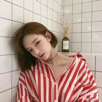 劳拉·马尔斯的眼睛